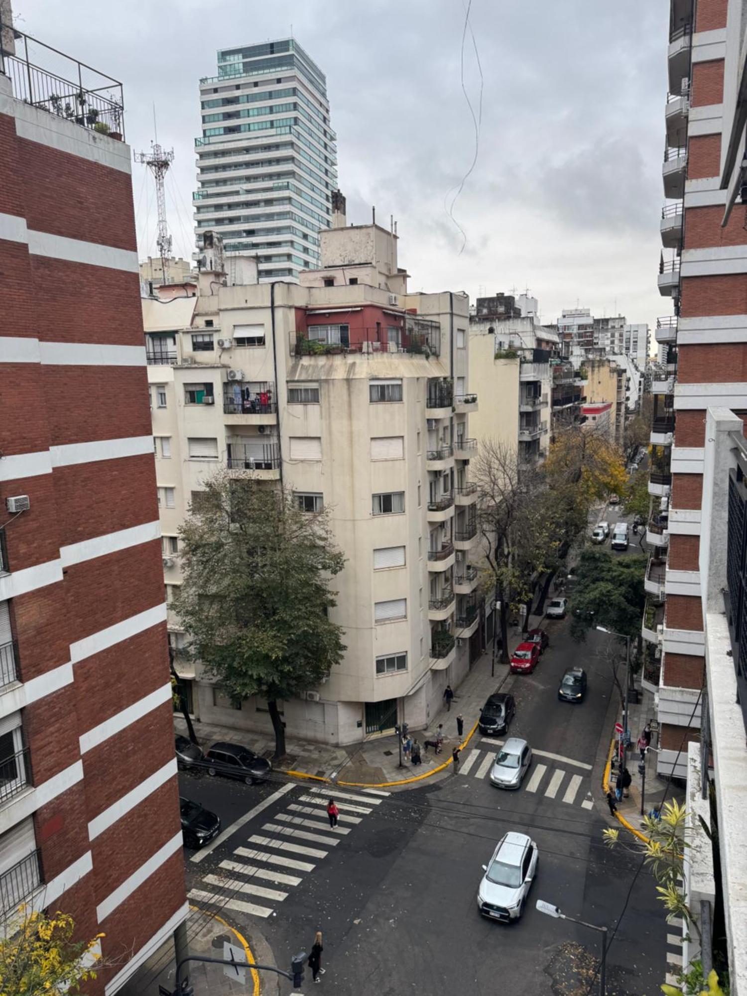 Dpto En Excelente Ubicacion, Muy Luminoso Y Comodo, A Media Cuadra Del Subte Apartment Buenos Aires