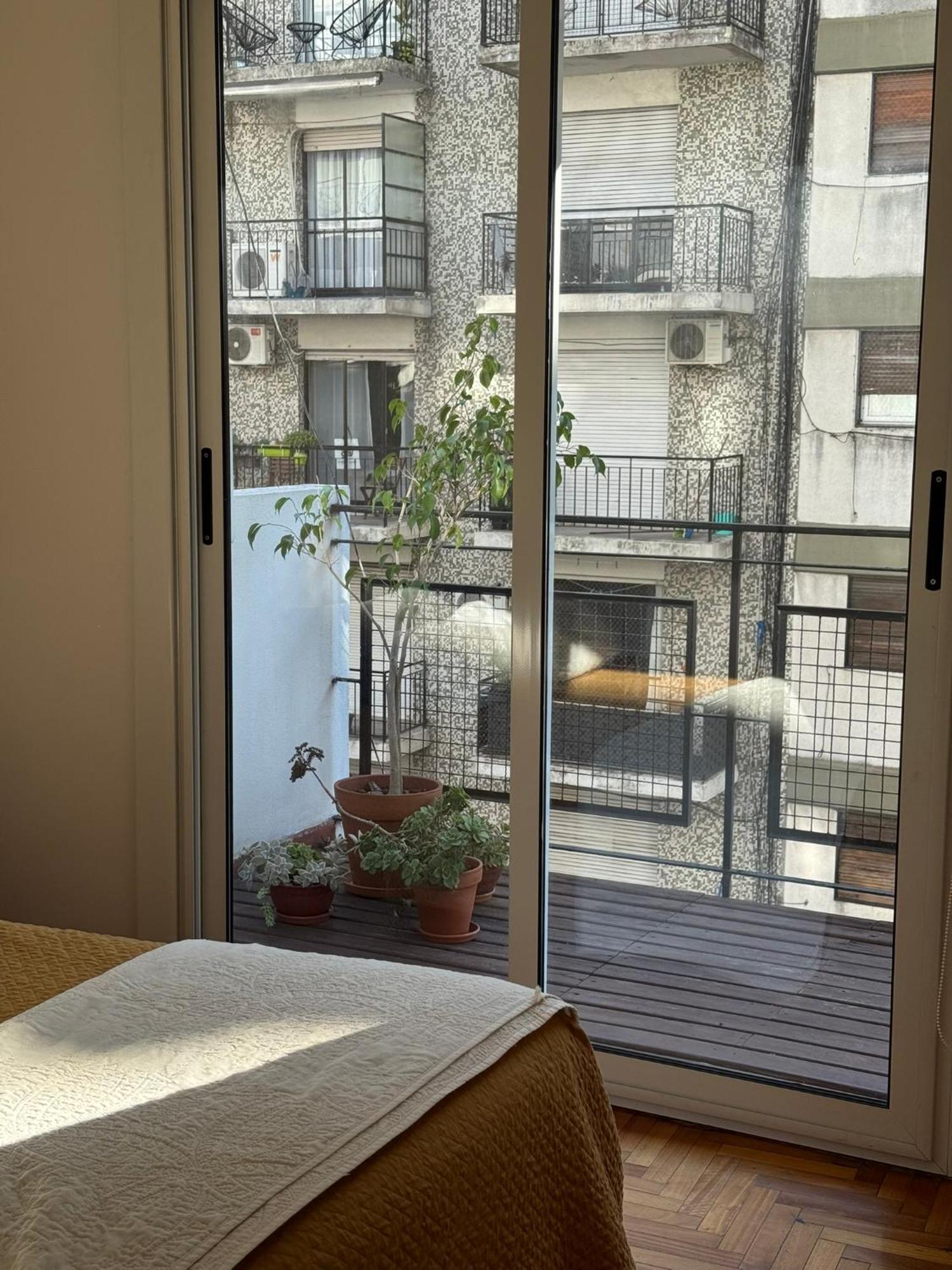 Apartment Dpto En Excelente Ubicacion, Muy Luminoso Y Comodo, A Media Cuadra Del Subte